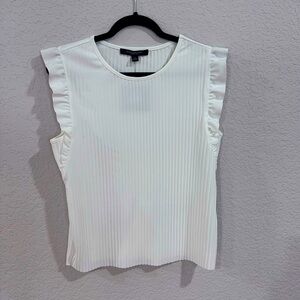 Marc New York White sleeveless blouse size Medium